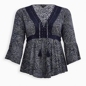Torrid size 1 NWT animal print blouse babydoll crinkle lace up